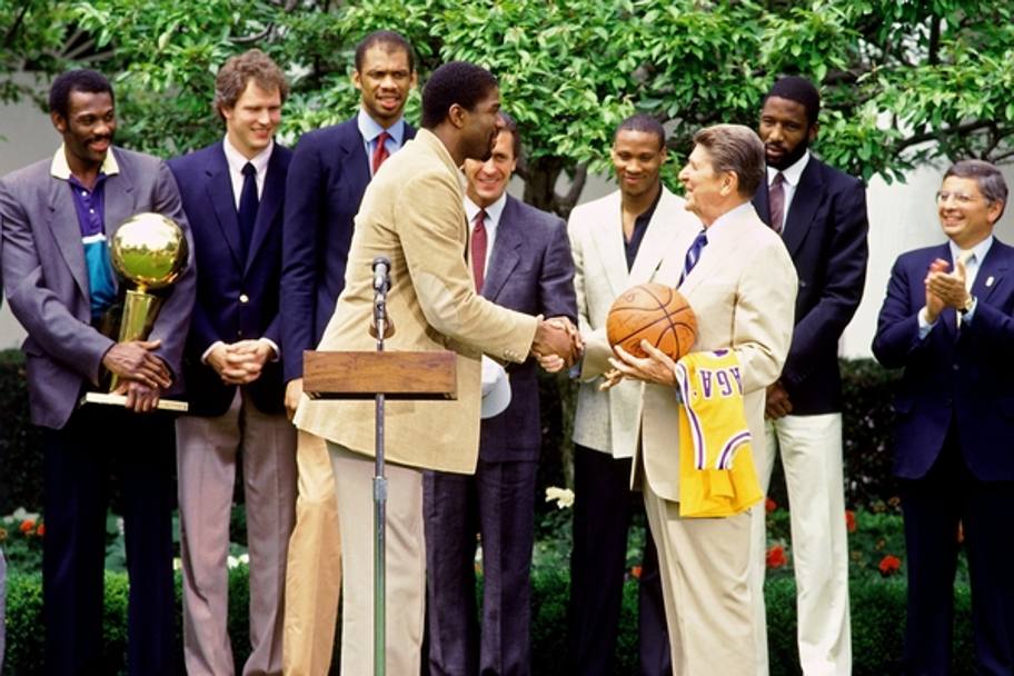 1985 i Lakers visitano la Casa Bianca ricevuti da Ronald Reagan (Nba)
